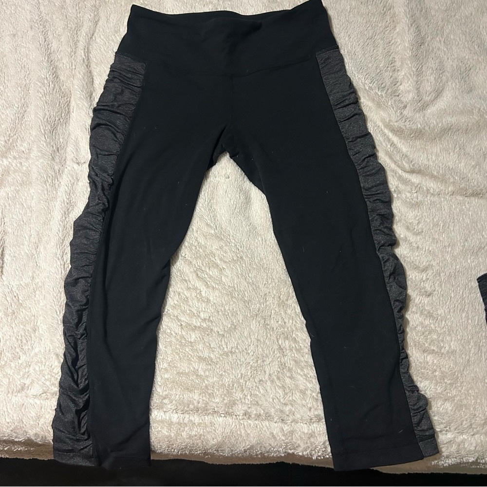 Lululemon capris